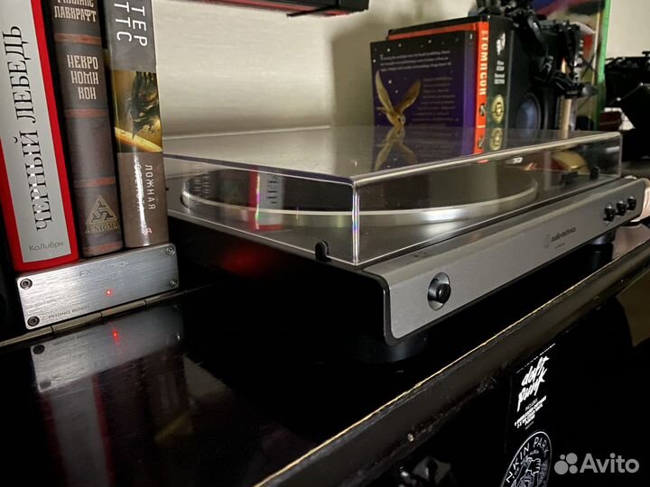 Виниловый проигрыватель Audio-Technica AT-LP60xusb