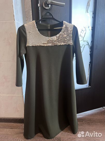 Платье женское