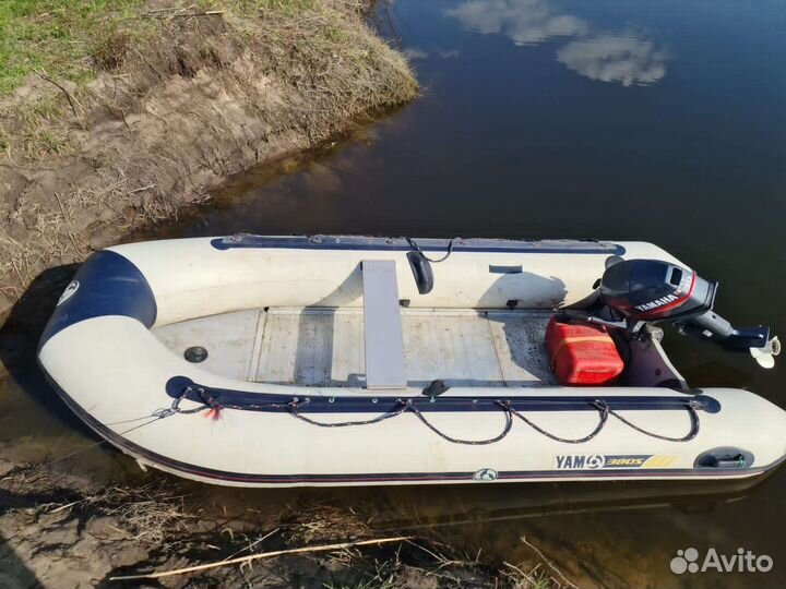 Моторная лодка Yamaha с двигателем Yamaha