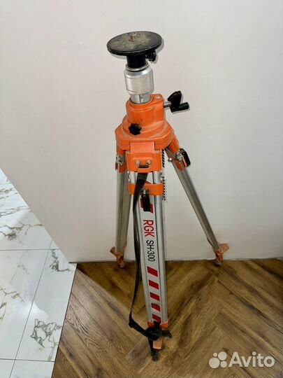Штатив RGK SH300