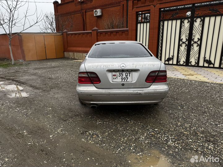 Мерседес clk W208