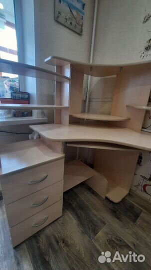 Компьютерный столик бу