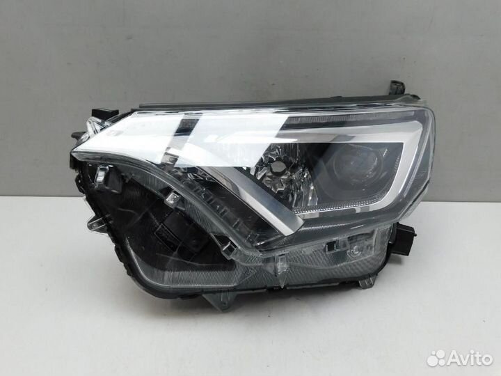 Фара левая Toyota RAV4