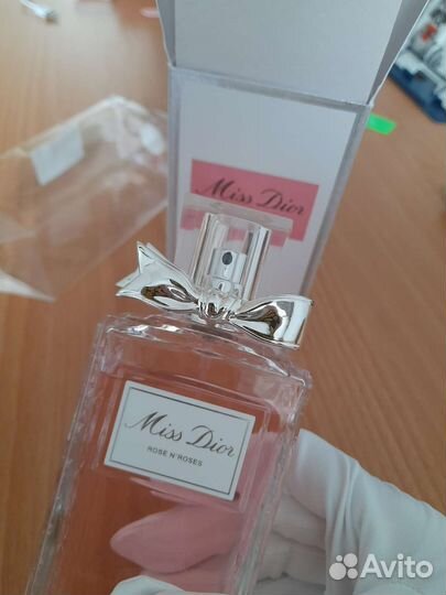 Парфюм Miss Dior rose n' roses