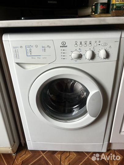 Стиральная машина indesit 5кг wisl 85x