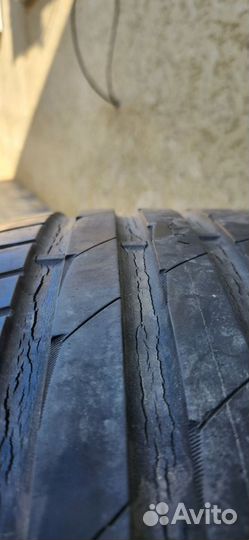 Nokian Tyres Hakka Z 245/50 R18