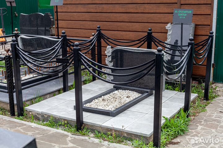 Памятники из гранита и мрамора готовые и под заказ