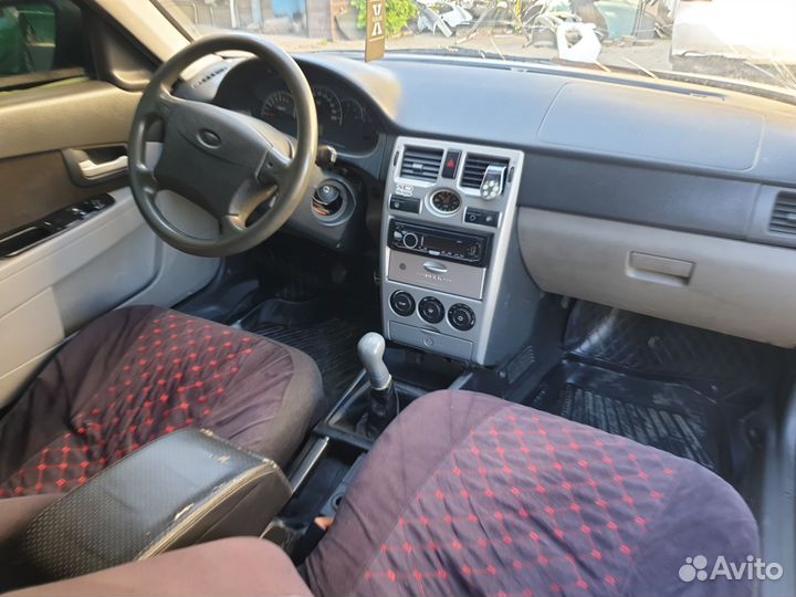 LADA Priora 1.6 МТ, 2009, битый, 199 999 км