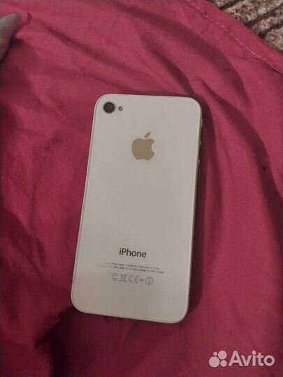 Телефон iPhone 4s