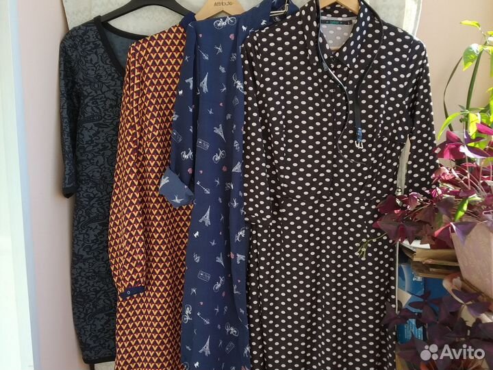 Платья женские L