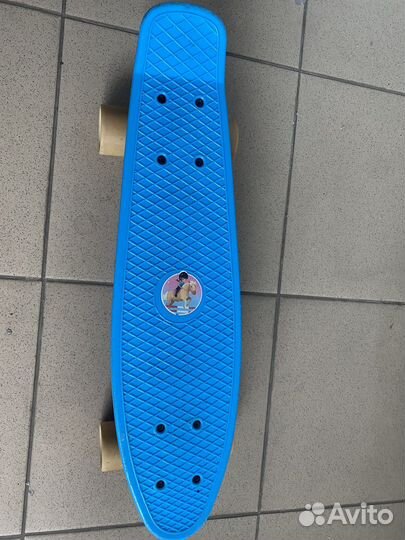 Самокат и скейт