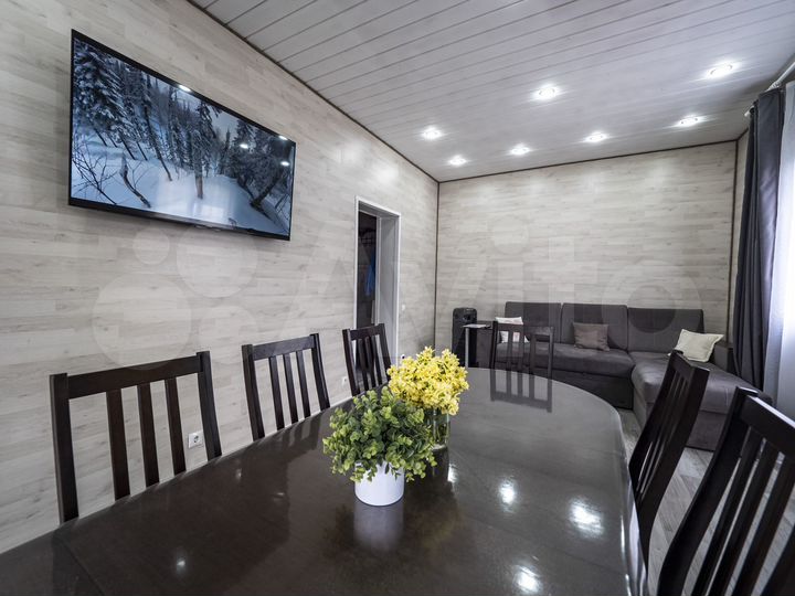 Коттедж 130 м² на участке 10 сот.