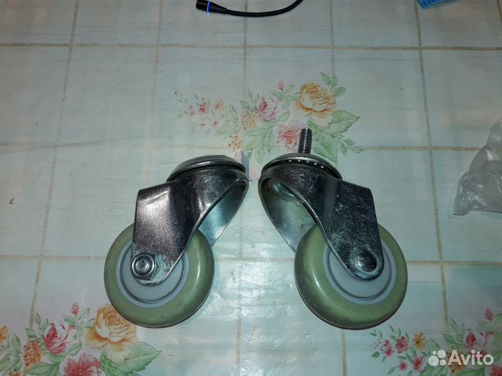 Колёса пластиковые для дома