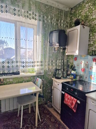 2-к. квартира, 50 м², 2/3 эт.