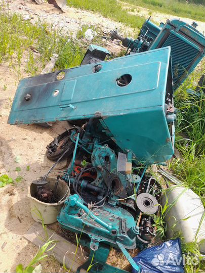 Трактор на запчасти