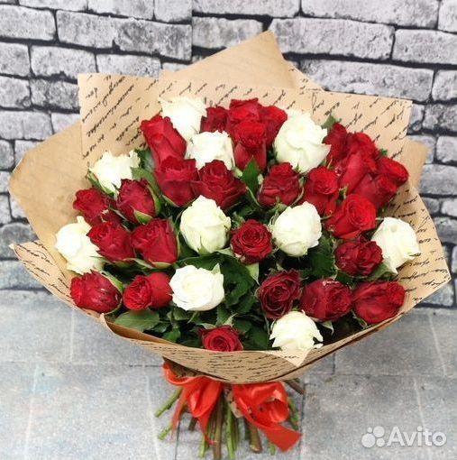 25 роз цветы девушке