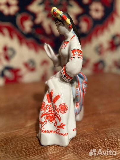 Фарфоровая статуэтка СССР