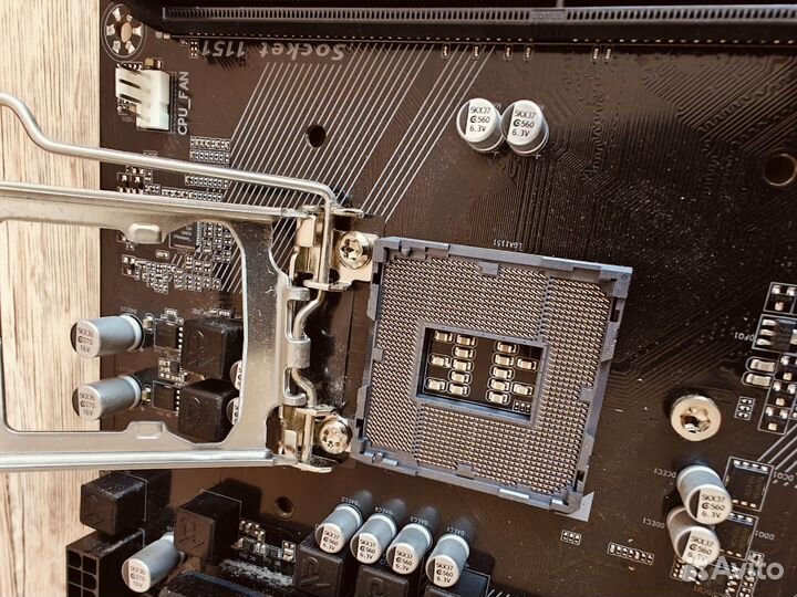 Gigabyte ga b250 hd3 в отличном состоянии
