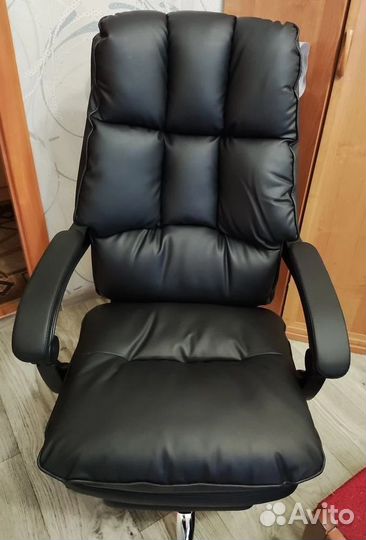 Компьютерное офисное кресло с массажем (новые)