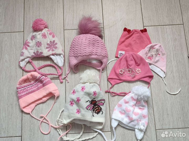 Шапки для девочки (листайте фото)