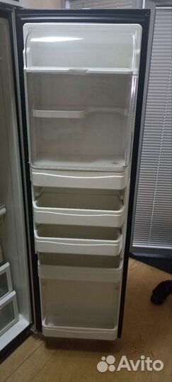 Холодильник Maytag