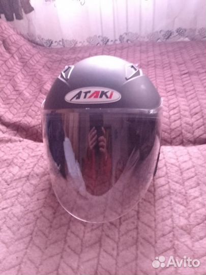 Продам 4 шлема и черепаху для мотоцикла