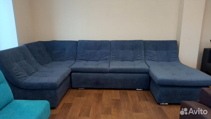Диван угловой вместительный