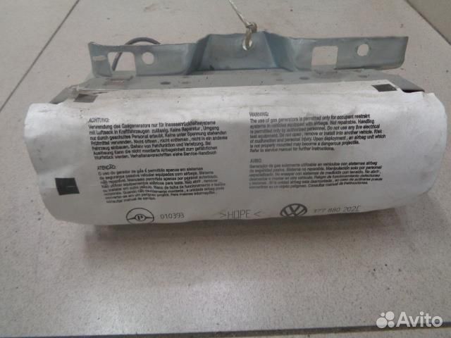 Подушка безопасности пассажирская в торпедо Volks