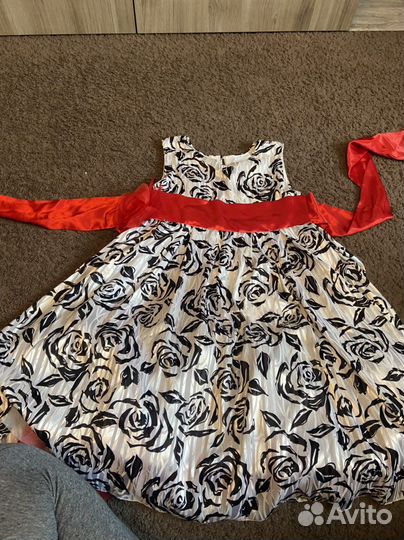 Платье для девочки 110-120