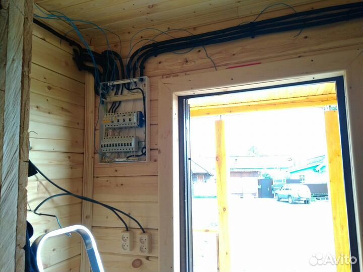 Электромонтёр