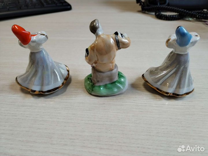 Фигурки фарфоровые СССР Гармонист и плясуньи