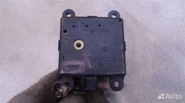 Моторчик заслонки отопителя Nissan Fuga 2004-2009