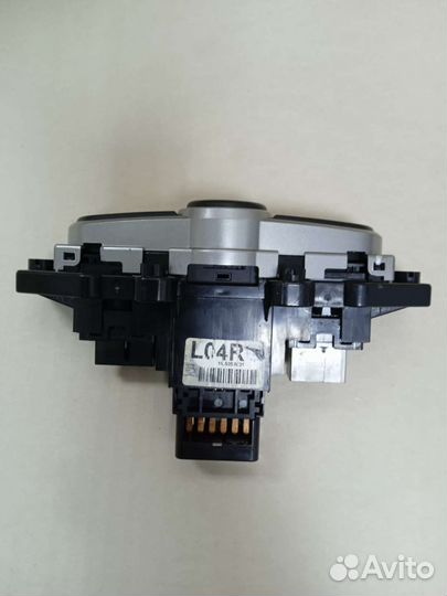 Блок кнопок аварийки Hyundai Solaris