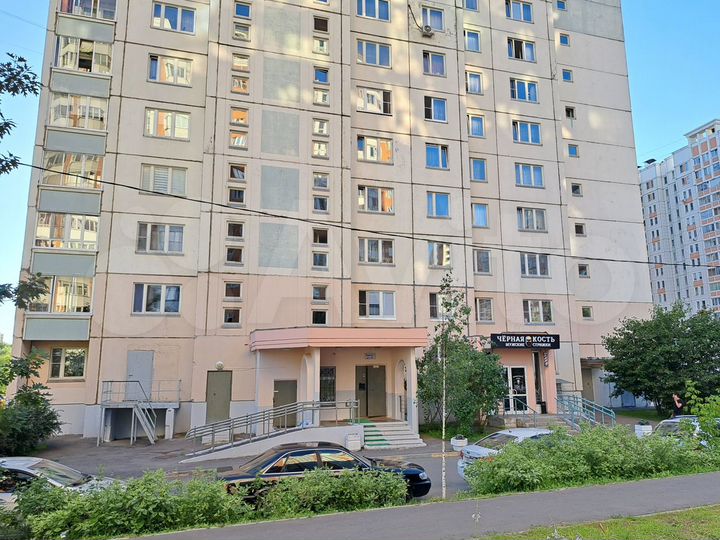 Доля в квартире-студии, 12 м², 1/14 эт.