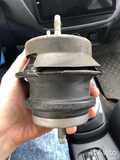 Опора двс nissan infinity