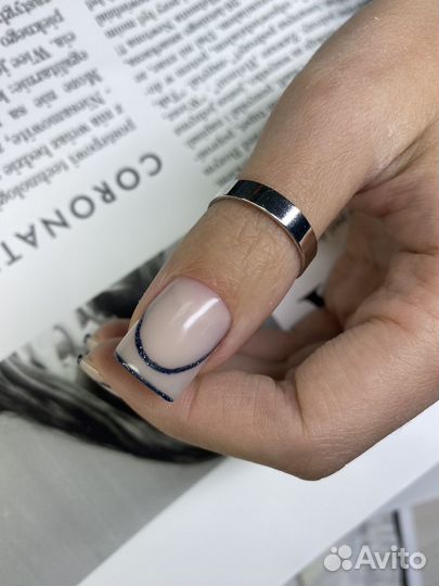 Модель на маникюр