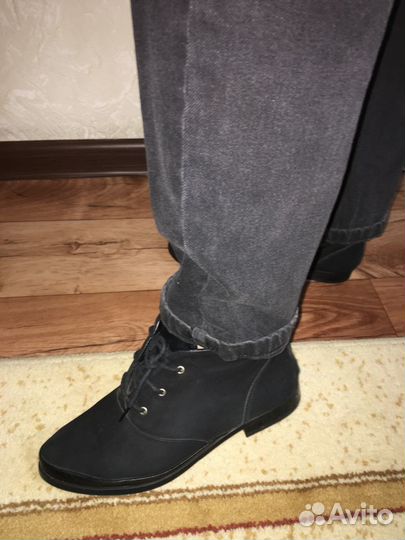 Женские ботинки