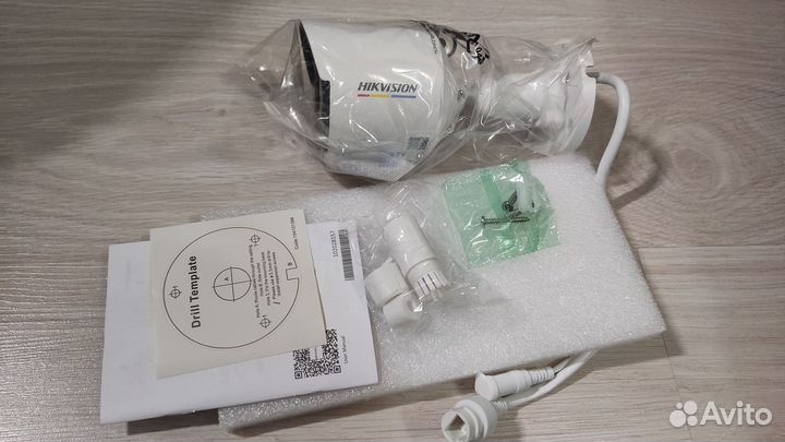 IP camera Hikvision DS-2CD1327G0-LUF(C) (2.8mm)