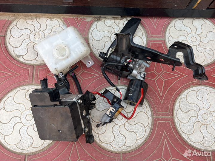 Lexus Rx4 блок abs в сборе