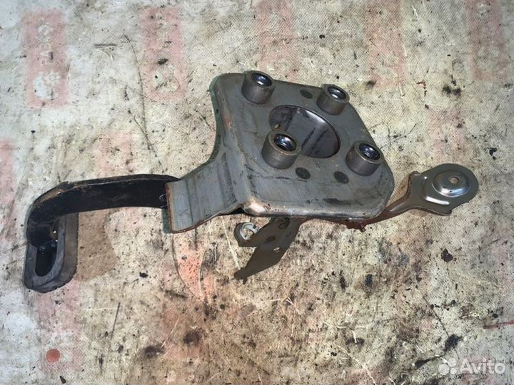 Педаль тормоза Peugeot 206 2A/C TU3A 2002