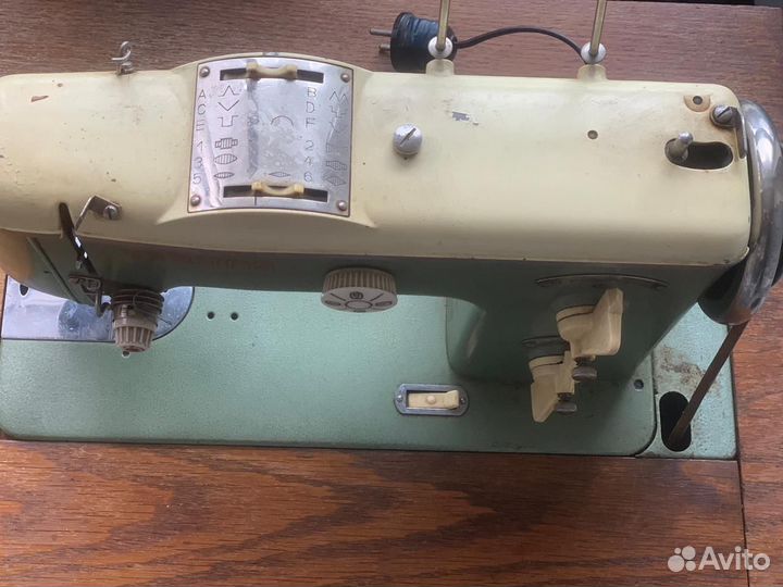 Швейная машина