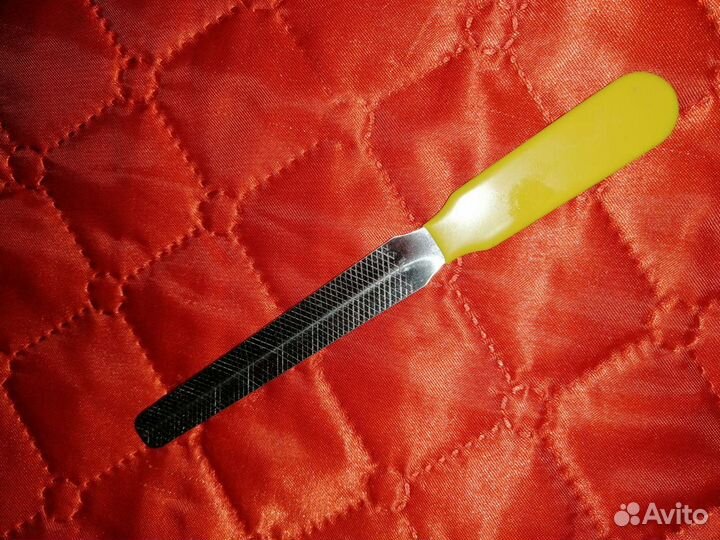 Когтерез и пилка для ногтей