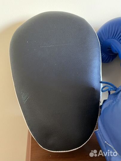 Боксерские перчатки, шлем, лапа