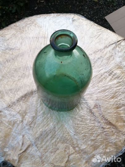 Старинная бутылка