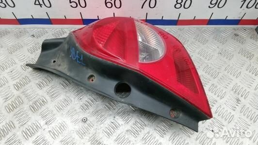 Фонарь задний правый renault clio 3 (YBE01MY01)