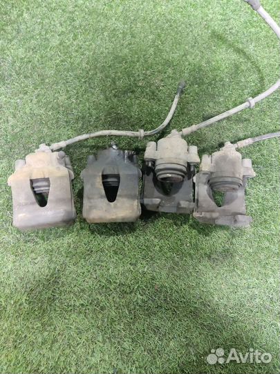 Суппорта передние октавия тур а4