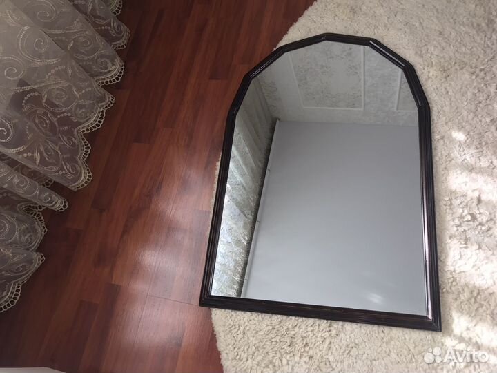Зеркало в деревянной раме бу