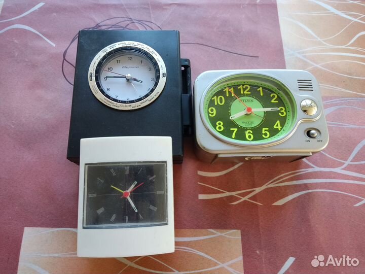 Часы Будильник настольные