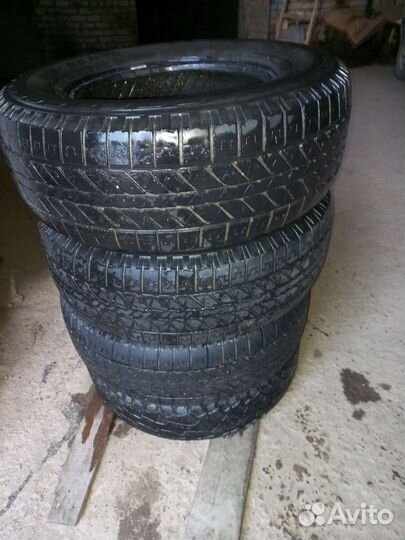 Michelin 4X4 A/T 255/65 R16