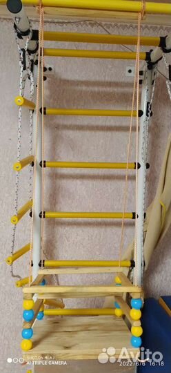 Деревянная детская качель